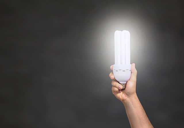 Erstat glødepæren med LED – din komplette guide til belysningskompatibilitet og besparelser